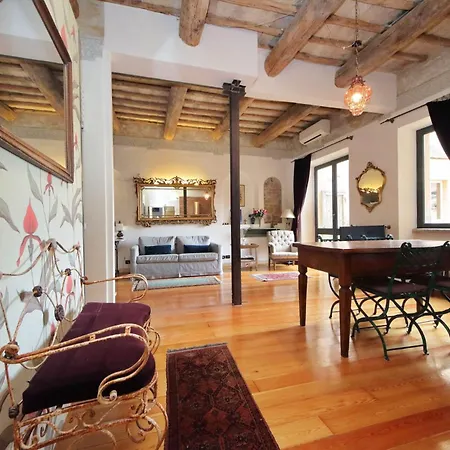 Lejlighed Lovely Trastevere Loft